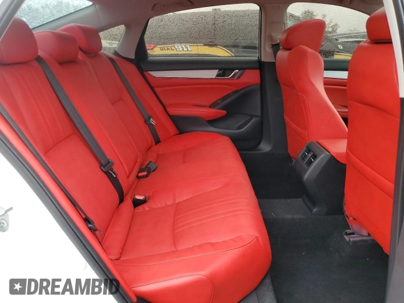2018 Honda Accord Touring z VIN 1HGCV2F9XJA042690, wystawiony jako Copart lot #57122025 z przebiegiem 55 364 mil mil oraz Szkoda całkowita • Salvage title. Historia ofert i sprzedaży dostępna na DreamBid. Obrazek 10.