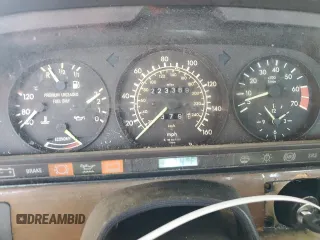 1988 Mercedes-Benz 300 with VIN WDBCA24D4JA424391, listed as a Copart auction lot 52105995 with 223,369 mi miles and Clean Title. Bid and sale history available at DreamBid. Image 9.