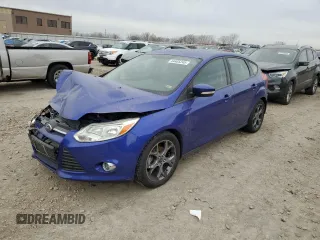 2014 Ford Focus SE z VIN 1FADP3K27EL247136, wystawiony jako Copart lot #44405245 z przebiegiem 115 357 mil mil oraz Szkoda całkowita • Salvage title. Historia ofert i sprzedaży dostępna na DreamBid. Obrazek 1.