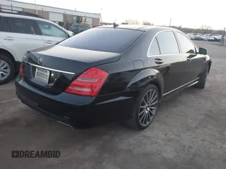 2011 Mercedes-Benz S-Class S 550 with VIN WDDNG7BB2BA361404, listed as a IAAI auction lot 41785003 with 150,433 mi miles. Bid and sale history available at carsss.com. Image 4.