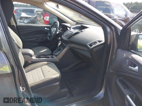 2013 Ford Escape SE z VIN 1FMCU0GX0DUD90385, wystawiony jako IAAI lot #42557540 z przebiegiem 147 529 mil mil oraz . Historia ofert i sprzedaży dostępna na DreamBid. Obrazek 5.