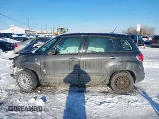 2015 FIAT 500L Pop with VIN ZFBCFAAH5FZ035811, listed as a IAAI auction lot 41396187 with 42,386 mi miles. Bid and sale history available at carsss.com. Image 14.