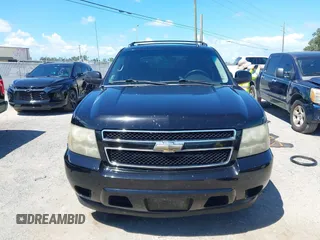 2011 Chevrolet Avalanche LS with VIN 3GNMCEE01BG102296, listed as a IAAI auction lot 42259168 with 183,888 mi miles and . Bid and sale history available at DreamBid. Image 12.