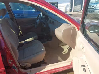 1999 Ford Escort SE with VIN 1FAFP13P6XW180845, listed as a IAAI auction lot 41398242 with 59,300 mi miles. Bid and sale history available at carsss.com. Image 5.