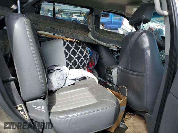 2002 Mercury Mountaineer z VIN 4M2ZU86E02ZJ12660, wystawiony jako Copart lot #51741525 z przebiegiem Nie podano mil oraz Szkody całkowita. Historia ofert i sprzedaży dostępna na DreamBid. Obrazek 11.