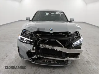 2024 BMW 3 Series 330i xDrive z VIN 3MW89FF05R8E63867, wystawiony jako Copart lot #89361635 z przebiegiem 20 190 mil mil oraz Czysty tytuł • Clean title. Historia ofert i sprzedaży dostępna na DreamBid. Obrazek 5.