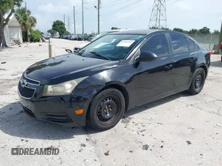 2014 Chevrolet Cruze LS with VIN 1G1PA5SH8E7267065, listed as a IAAI auction lot 42509912 with 85,646 mi miles and . Bid and sale history available at DreamBid. Image 2.
