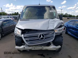 2020 Mercedes-Benz Sprinter Cargo with VIN W1W70BGYXLT025100, listed as a Copart auction lot 60259843 with 56,048 mi miles and . Bid and sale history available at carsss.com. Image 5.
