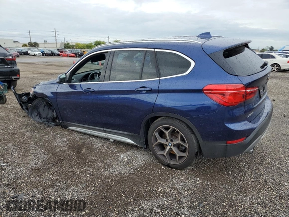 2018 BMW X1 sDrive28i with VIN WBXHU7C33J3F04439, listed as a Copart auction lot 45034033 with 28,091 mi miles. Bid and sale history available at carsss.com. Image 2.