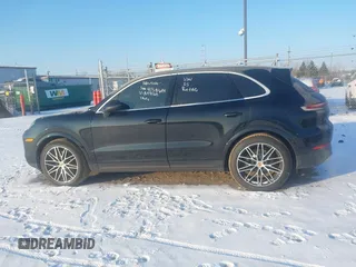 2024 Porsche Cayenne z VIN WP1AA2AY3RDA03125, wystawiony jako IAAI lot #41541684 z przebiegiem 32 813 mil mil oraz . Historia ofert i sprzedaży dostępna na DreamBid. Obrazek 14.