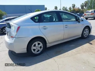 2011 Toyota Prius I z VIN JTDKN3DUXB5331344, wystawiony jako IAAI lot #42021340 z przebiegiem 330 635 mil mil oraz . Historia ofert i sprzedaży dostępna na DreamBid. Obrazek 4.