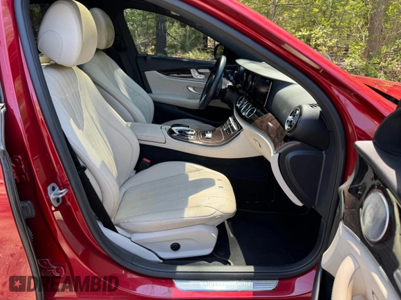 2019 Mercedes-Benz E 300 with VIN WDDZF4JB6KA617192, listed as a Copart auction lot 56925515 with 73,411 mi miles and Clean Title. Bid and sale history available at DreamBid. Image 5.