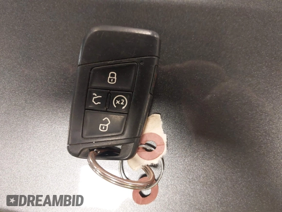 2022 Volkswagen Tiguan SE R-Line Black with VIN 3VV8B7AX1NM111194, listed as a IAAI auction lot 42254124 with 22,748 mi miles and . Bid and sale history available at DreamBid. Image 11.