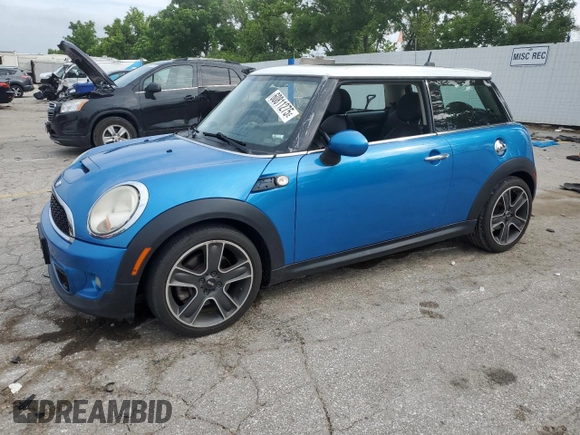 2011 MINI Hardtop S with VIN WMWSV3C54BTY13746, listed as a Copart auction lot 60811275 with 93,346 mi miles and Clean title. Bid and sale history available at DreamBid. Image 1.