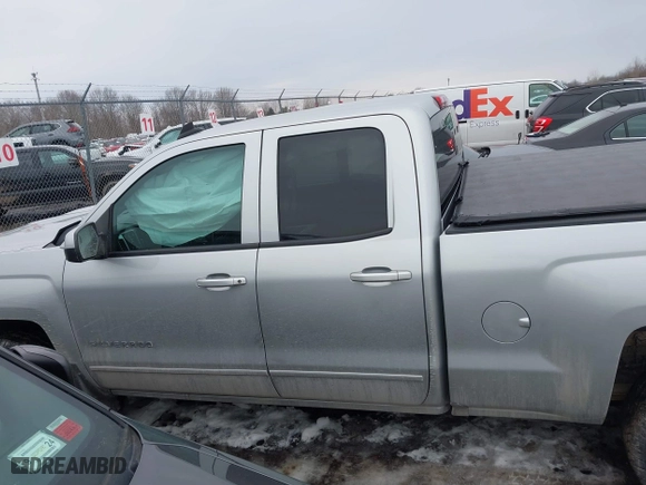 2018 Chevrolet Silverado 1500 LT with VIN 2GCVKREC5J1107722, listed as a IAAI auction lot 41695194 with 82,969 mi miles. Bid and sale history available at carsss.com. Image 14.