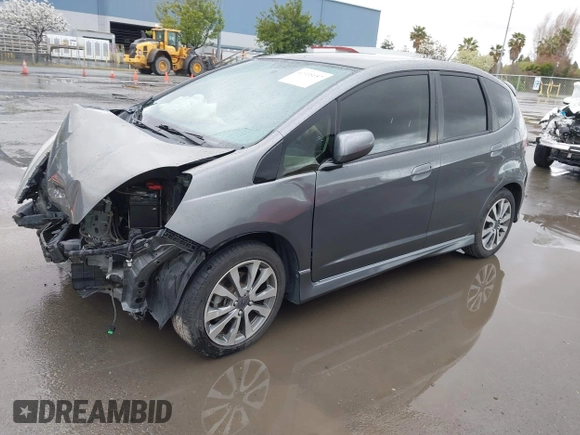 2013 Honda Fit Sport with VIN JHMGE8H52DC018498, listed as a IAAI auction lot 41935157 with 111,922 mi miles. Bid and sale history available at carsss.com. Image 18.