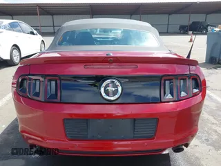 2014 Ford Mustang V6 with VIN 1ZVBP8EM1E5328100, listed as a IAAI auction lot 42075826 with 83,921 mi miles and . Bid and sale history available at DreamBid. Image 17.