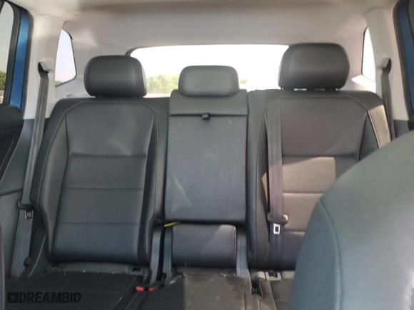 2018 Volkswagen Tiguan SEL with VIN 3VV2B7AX8JM106767, listed as a Copart auction lot 51954695 with 83,962 mi miles and Salvage Title. Bid and sale history available at carsss.com. Image 10.
