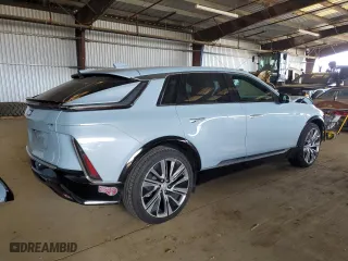 2024 Cadillac LYRIQ Luxury with VIN 1GYKPSRK0RZ105290, listed as a Copart auction lot 50033015 with 0 mi miles and Salvage Title. Bid and sale history available at carsss.com. Image 3.
