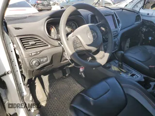 2022 Jeep Cherokee Trailhawk with VIN 1C4PJMBX1ND524383, listed as a Copart auction lot 56370805 with 25,145 mi miles and Salvage title. Bid and sale history available at DreamBid. Image 8.
