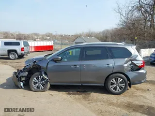 2019 Nissan Pathfinder S with VIN 5N1DR2MM6KC591691, listed as a IAAI auction lot 41803630 with 66,794 mi miles. Bid and sale history available at carsss.com. Image 14.