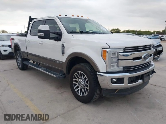 2018 Ford Super Duty F-250 SRW XL with VIN 1FT7W2BT3JEC06479, listed as a IAAI auction lot 40754929 with 153,387 mi miles. Bid and sale history available at carsss.com. Image 1.