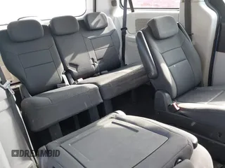 2010 Dodge Grand Caravan SE with VIN 2D4RN4DE0AR264237, listed as a IAAI auction lot 42133315 with 157,809 mi miles and . Bid and sale history available at DreamBid. Image 8.