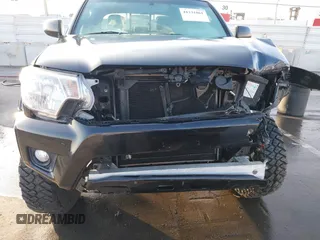 2013 Toyota Tacoma PreRunner z VIN 3TMJU4GN0DM143065, wystawiony jako IAAI lot #41231861 z przebiegiem 139 156 mil mil oraz . Historia ofert i sprzedaży dostępna na DreamBid. Obrazek 12.