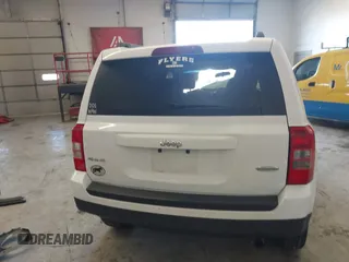 2015 Jeep Patriot High Altitude with VIN 1C4NJRFB6FD333031, listed as a IAAI auction lot 41820997 with 134,847 mi miles and . Bid and sale history available at carsss.com. Image 17.