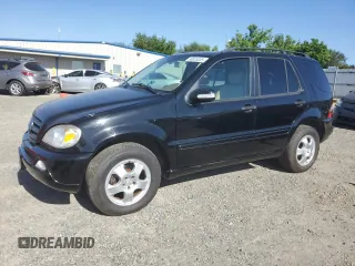 2002 Mercedes-Benz M 320/430/500 z VIN 4JGAB54E72A363860, wystawiony jako Copart lot #58033055 z przebiegiem 129 370 mil mil oraz Czysty tytuł • Clean title. Historia ofert i sprzedaży dostępna na DreamBid. Obrazek 1.