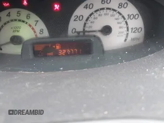 2003 Toyota ECHO z VIN JTDBT123635042774, wystawiony jako IAAI lot #41909459 z przebiegiem 327 771 mil mil oraz . Historia ofert i sprzedaży dostępna na DreamBid. Obrazek 7.
