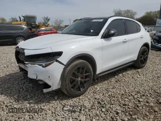 2020 Alfa Romeo Stelvio z VIN ZASPAKANXL7C84306, wystawiony jako Copart lot #55146005 z przebiegiem 80 268 mil mil oraz Szkoda całkowita • Salvage title. Historia ofert i sprzedaży dostępna na DreamBid. Obrazek 1.