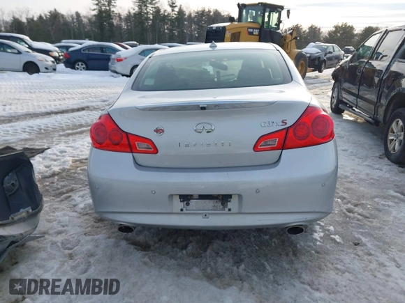 2013 Infiniti G37 x with VIN JN1CV6AR1DM758946, listed as a IAAI auction lot 41640296 with 220,363 mi miles and . Bid and sale history available at carsss.com. Image 16.