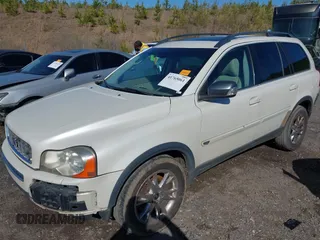 2006 Volvo XC90 4.4L V8 with VIN YV4CZ852X61243603, listed as a IAAI auction lot 41765061 with 213,542 mi miles. Bid and sale history available at carsss.com. Image 2.