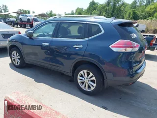 2016 Nissan Rogue SV with VIN KNMAT2MV2GP692275, listed as a IAAI auction lot 42171702 with 33,413 mi miles. Bid and sale history available at carsss.com. Image 3.