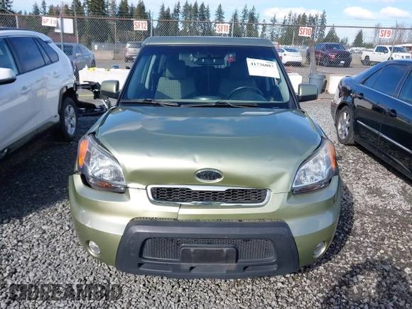 2010 Kia Soul + with VIN KNDJT2A24A7049671, listed as a IAAI auction lot 41736087 with 144,524 mi miles. Bid and sale history available at carsss.com. Image 12.
