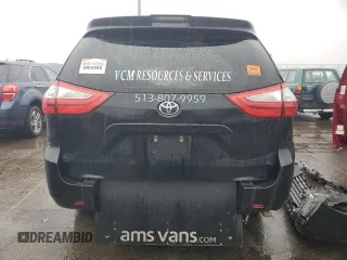 2019 Toyota Sienna L with VIN 5TDZZ3DC3KS993948, listed as a Copart auction lot 45290395 with 226,883 mi miles and Salvage Title. Bid and sale history available at carsss.com. Image 6.