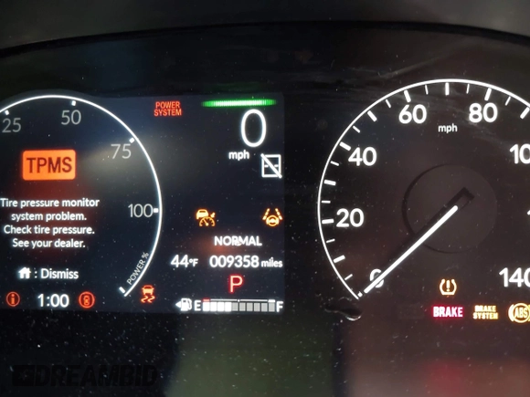 2025 Honda CR-V Sport Touring with VIN 2HKRS6H90SH809835, listed as a IAAI auction lot 42060201 with 9,358 mi miles and . Bid and sale history available at DreamBid. Image 16.