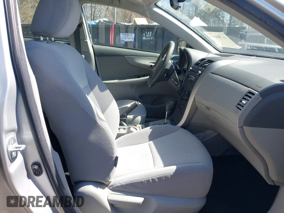 2010 Toyota Corolla z VIN JTDBU4EE2AJ068160, wystawiony jako IAAI lot #41780495 z przebiegiem 107 504 mil mil oraz . Historia ofert i sprzedaży dostępna na DreamBid. Obrazek 5.