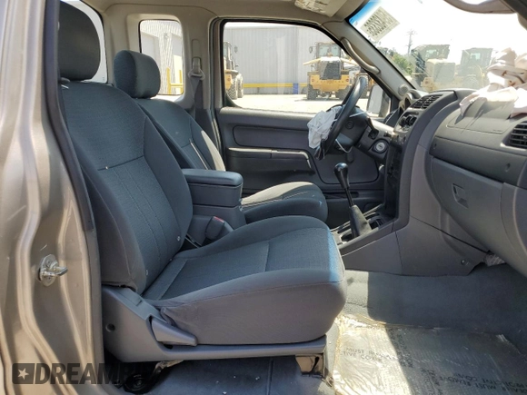 2004 Nissan Frontier XE with VIN 1N6DD26TX4C447116, listed as a Copart auction lot 59432335 with 127,001 mi miles and Salvage title. Bid and sale history available at DreamBid. Image 10.