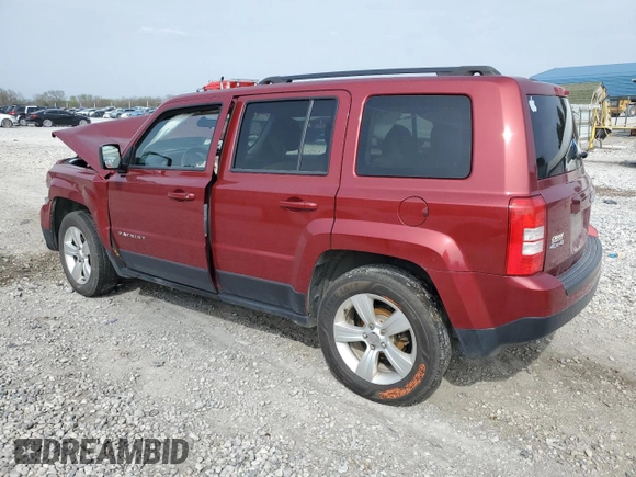 2015 Jeep Patriot Latitude z VIN 1C4NJRFB8FD207205, wystawiony jako Copart lot #58723655 z przebiegiem 181 649 mil mil oraz Szkoda całkowita • Salvage title. Historia ofert i sprzedaży dostępna na DreamBid. Obrazek 2.