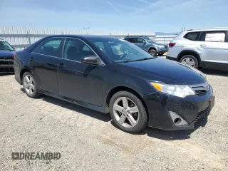 2014 Toyota Camry L with VIN 4T1BF1FK2EU338016, listed as a Copart auction lot 56800975 with 344,992 mi miles and Clean Title. Bid and sale history available at DreamBid. Image 4.