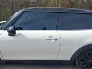 2014 MINI Hardtop S with VIN WMWXM7C55ET970769, listed as a IAAI auction lot 42181868 with 173,839 mi miles and . Bid and sale history available at DreamBid. Image 15.