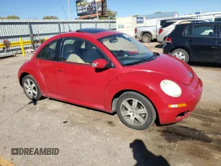 2006 Volkswagen New Beetle Coupe with VIN 3VWRW31C26M413573, listed as a Copart auction lot 77195094 with 115,883 mi miles and Clean Title. Bid and sale history available at carsss.com. Image 4.