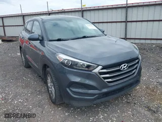2017 Hyundai Tucson SE with VIN KM8J23A45HU593761, listed as a IAAI auction lot 41885334 with 198,658 mi miles. Bid and sale history available at carsss.com. Image 1.