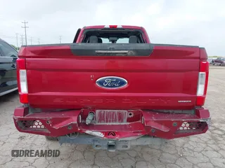 2017 Ford Super Duty F-250 SRW Lariat with VIN 1FT7W2B65HED25087, listed as a IAAI auction lot 42117125 with 122,369 mi miles. Bid and sale history available at carsss.com. Image 16.
