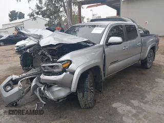 2023 Toyota Tacoma SR5 z VIN 3TMDZ5BN2PM164497, wystawiony jako IAAI lot #42034519 z przebiegiem 25 451 mil mil oraz . Historia ofert i sprzedaży dostępna na DreamBid. Obrazek 17.