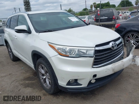 2015 Toyota Highlander XLE z VIN 5TDKKRFH0FS076120, wystawiony jako IAAI lot #42131646 z przebiegiem 117 623 mil mil oraz . Historia ofert i sprzedaży dostępna na DreamBid. Obrazek 1.