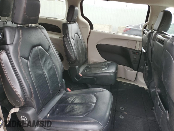 2017 Chrysler Pacifica Touring L Plus z VIN 2C4RC1EG6HR840098, wystawiony jako Copart lot #55848335 z przebiegiem 233 269 mil mil oraz Szkoda całkowita • Salvage title. Historia ofert i sprzedaży dostępna na DreamBid. Obrazek 11.