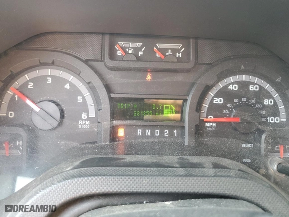 2014 Ford Econoline Wagon XL with VIN 1FBNE3BL9EDA36385, listed as a Copart auction lot 70272914 with 281,855 mi miles and Clean Title. Bid and sale history available at carsss.com. Image 9.